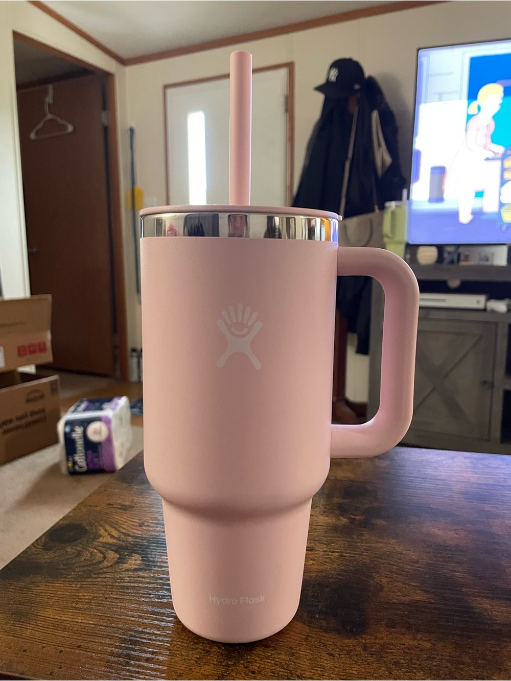 Hydro Flask Light Pink Insulated Tumbler with Handle and Straw